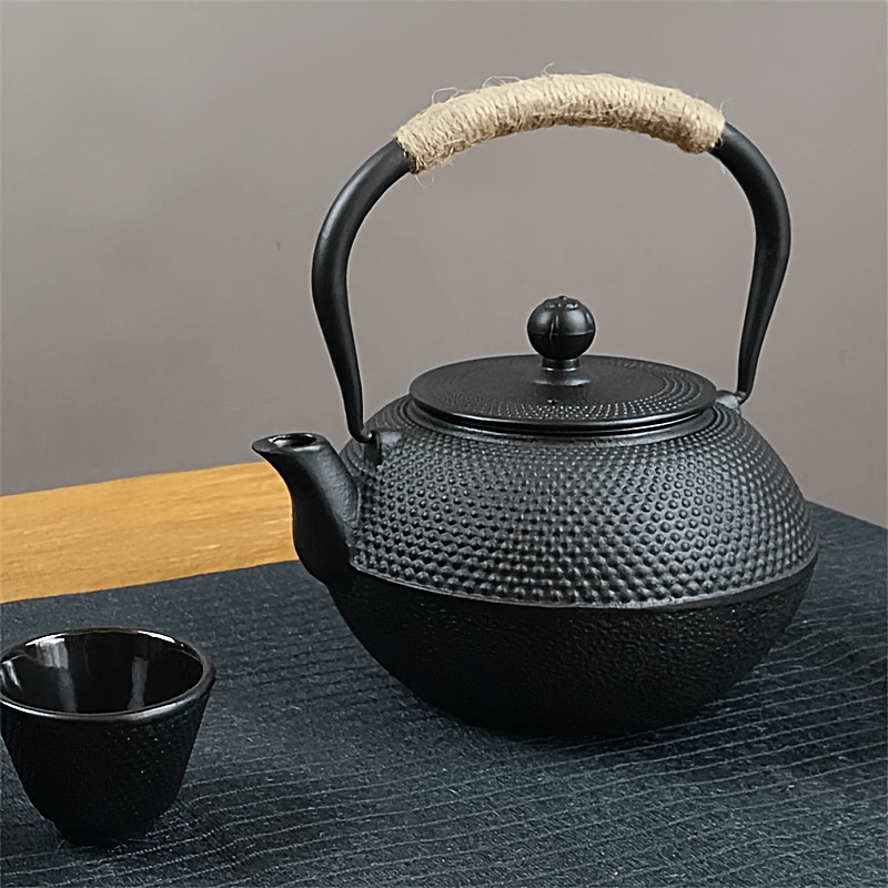 product-2013f7729a4-9f8b5447-97fc-4ac7-8e82-a2cbf902e878_800x800 Japoniško stiliaus ketaus arbatinukas - Image 1