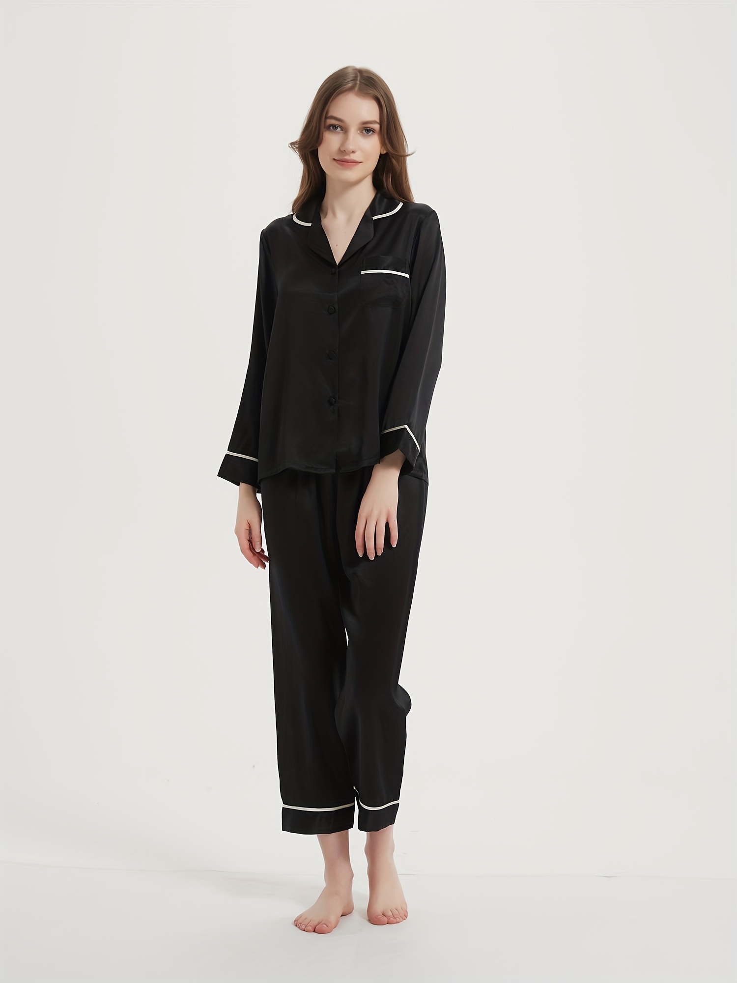 product-fancy-2faff687-ebf8-4e25-b4fb-59539d6d8a65 Šilkinė moteriška pižama - Image 1