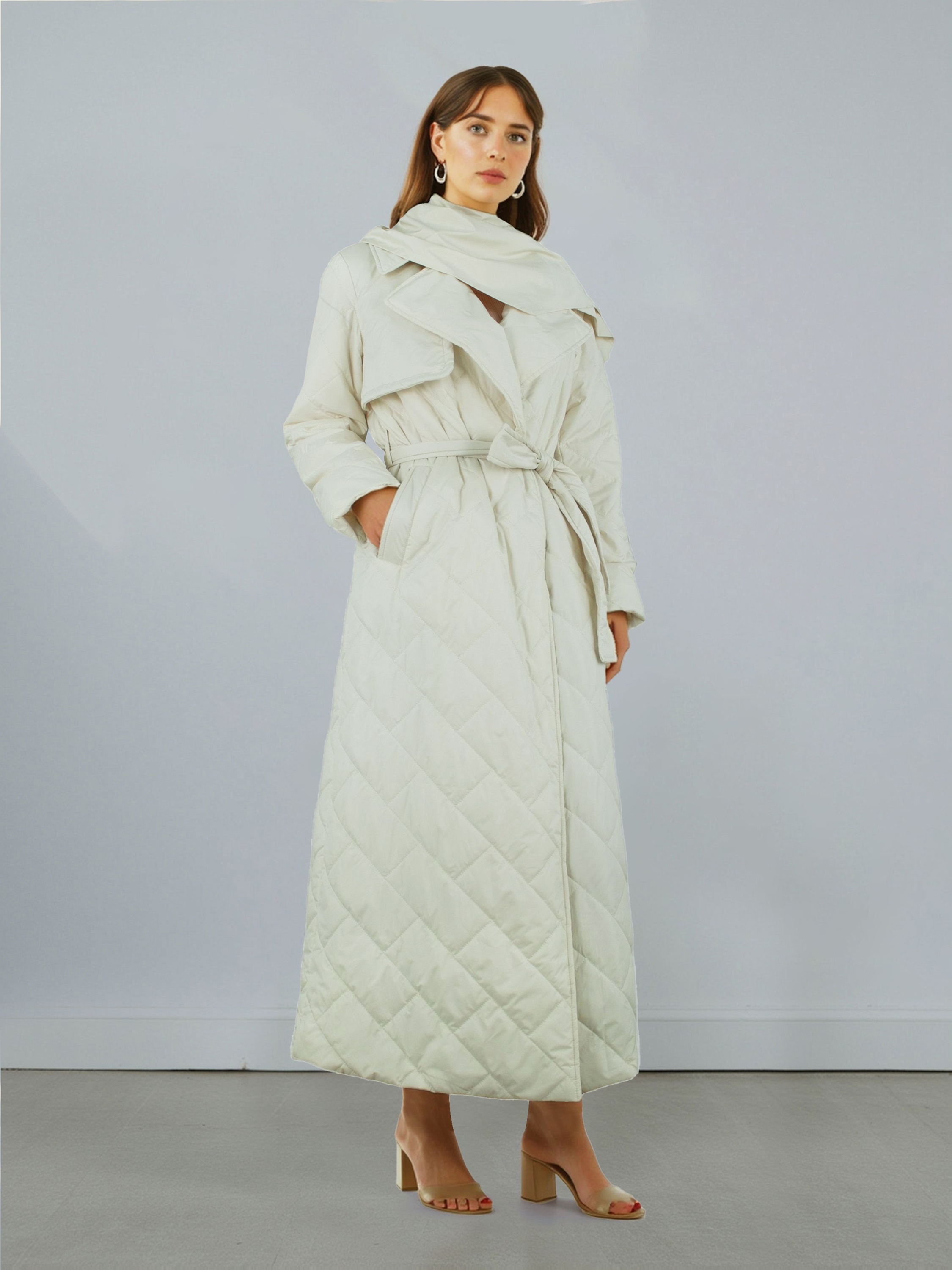 product-fancy-17d80c61-ff93-455d-b92d-a0024c57dd18 Elegantiškas dygsniuotas ilgas paltas - Image 1