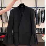 Elegantiškas moteriškas juodas švarkas  – premium kolekcija