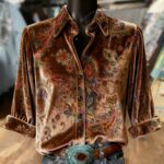 Velvetinė palaidinė su Paisley raštu